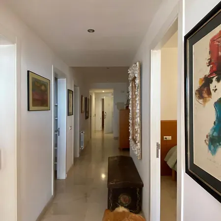Exclusive Beachfront Haven In Costa Brava Apartmán *