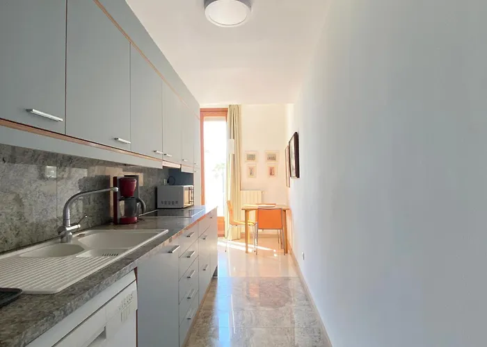 Exclusive Beachfront Haven In Costa Brava Appartement