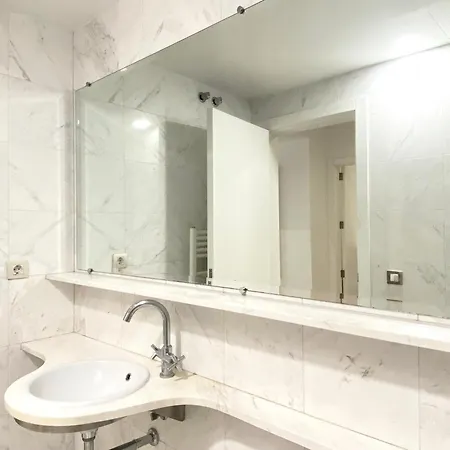 Exclusive Beachfront Haven In Costa Brava * 료렛 드 마르